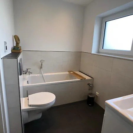 Luxurioese Ferienwohnung In Chemnitz - Apartment B28 Fuer 2 Plus 2 Gaeste Exterior foto